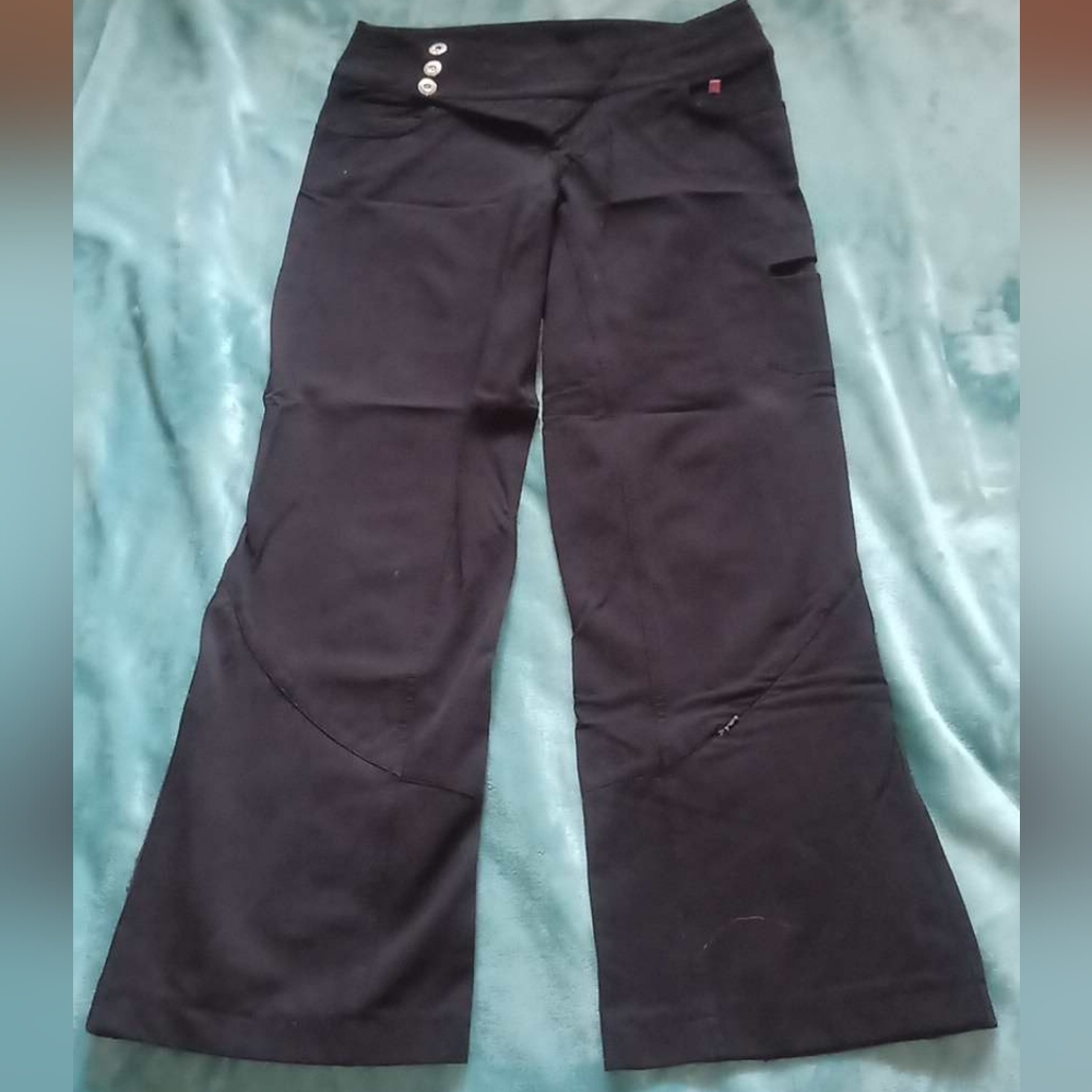Lululemon black pants
